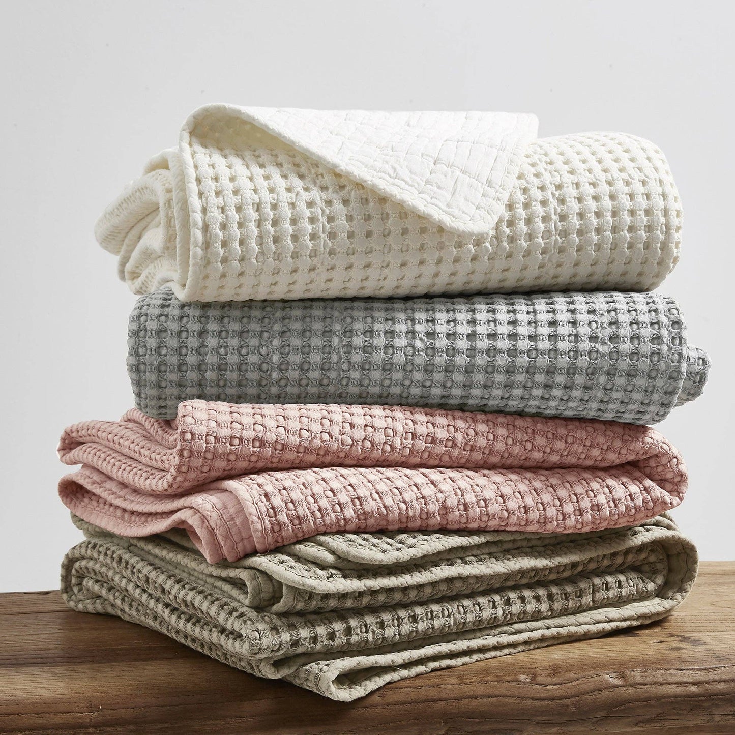 Mills Waffle Quilt Set: Taupe