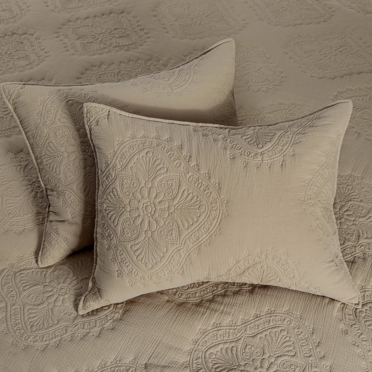 Muslin Stitch Quilt Set: Taupe / Full/Queen
