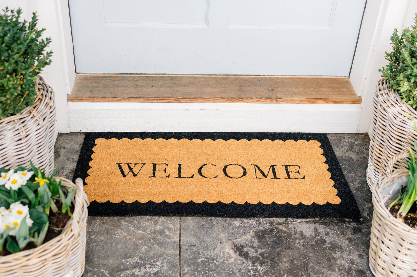 Oversized Scalloped Edge "Welcome" Coir Doormat 40x18