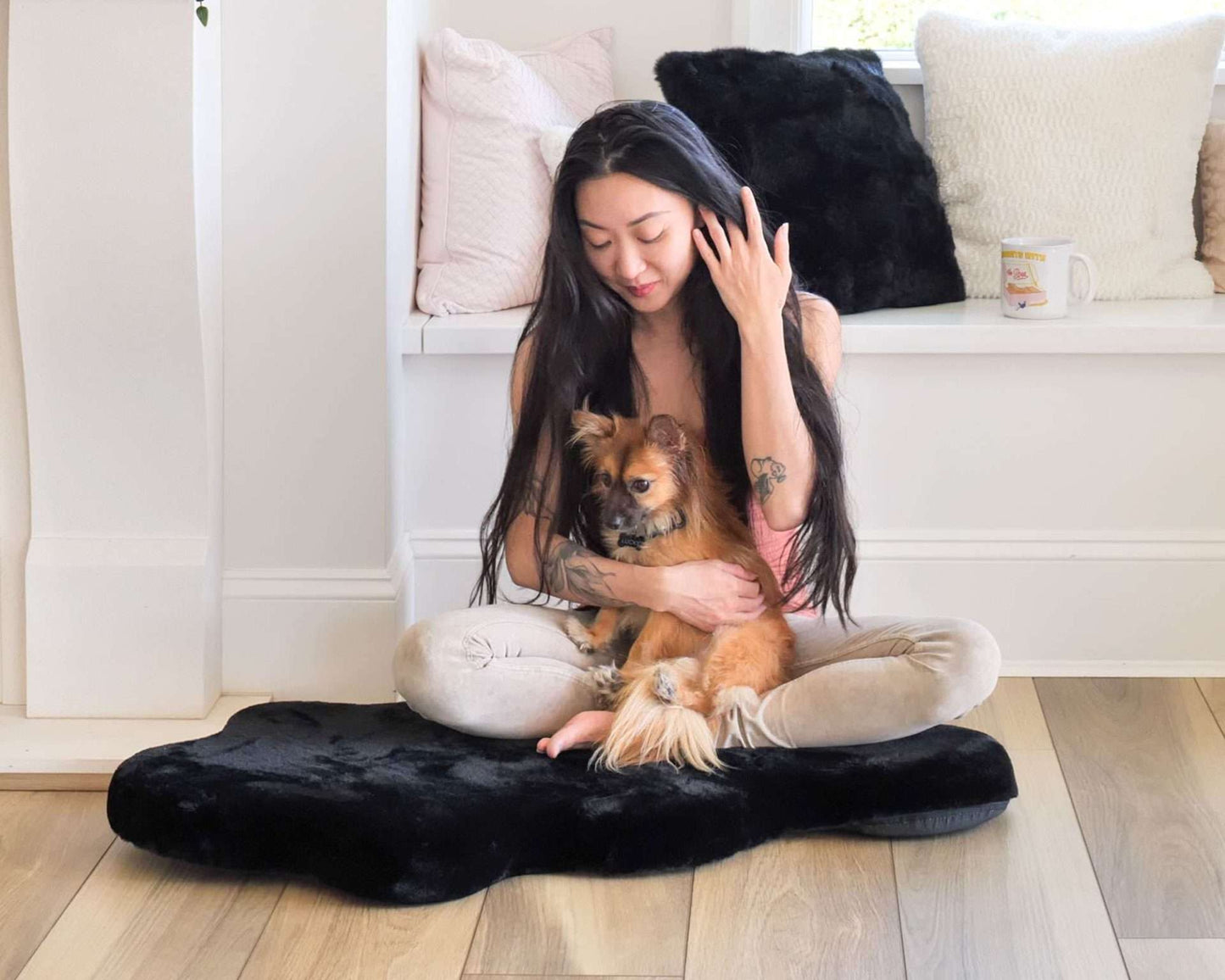 Hide shape leakproof dog bed - Cream