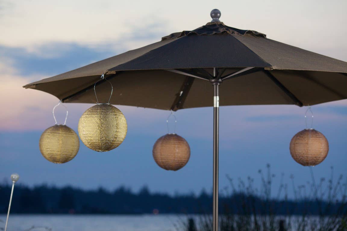 Stella Market 12" Globe Solar Lantern - Bronze