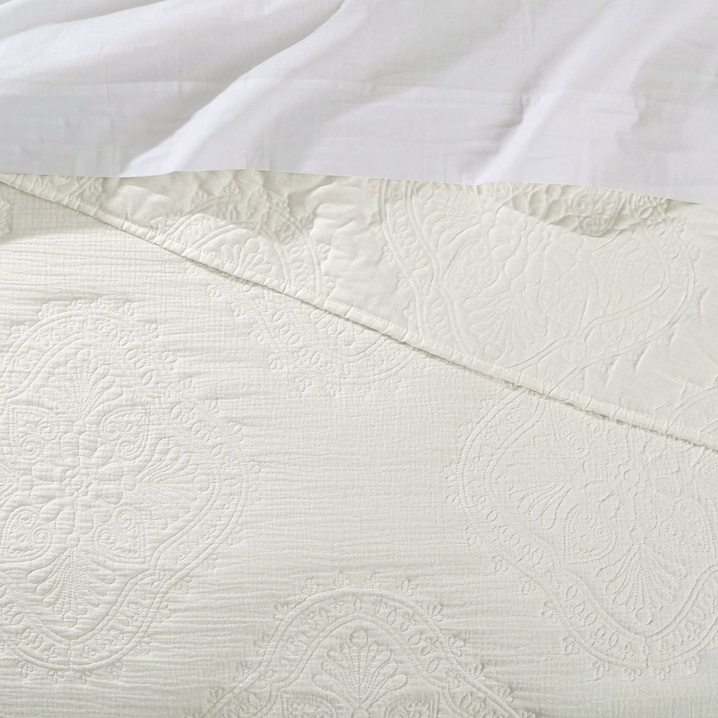 Muslin Stitch Quilt Set: White