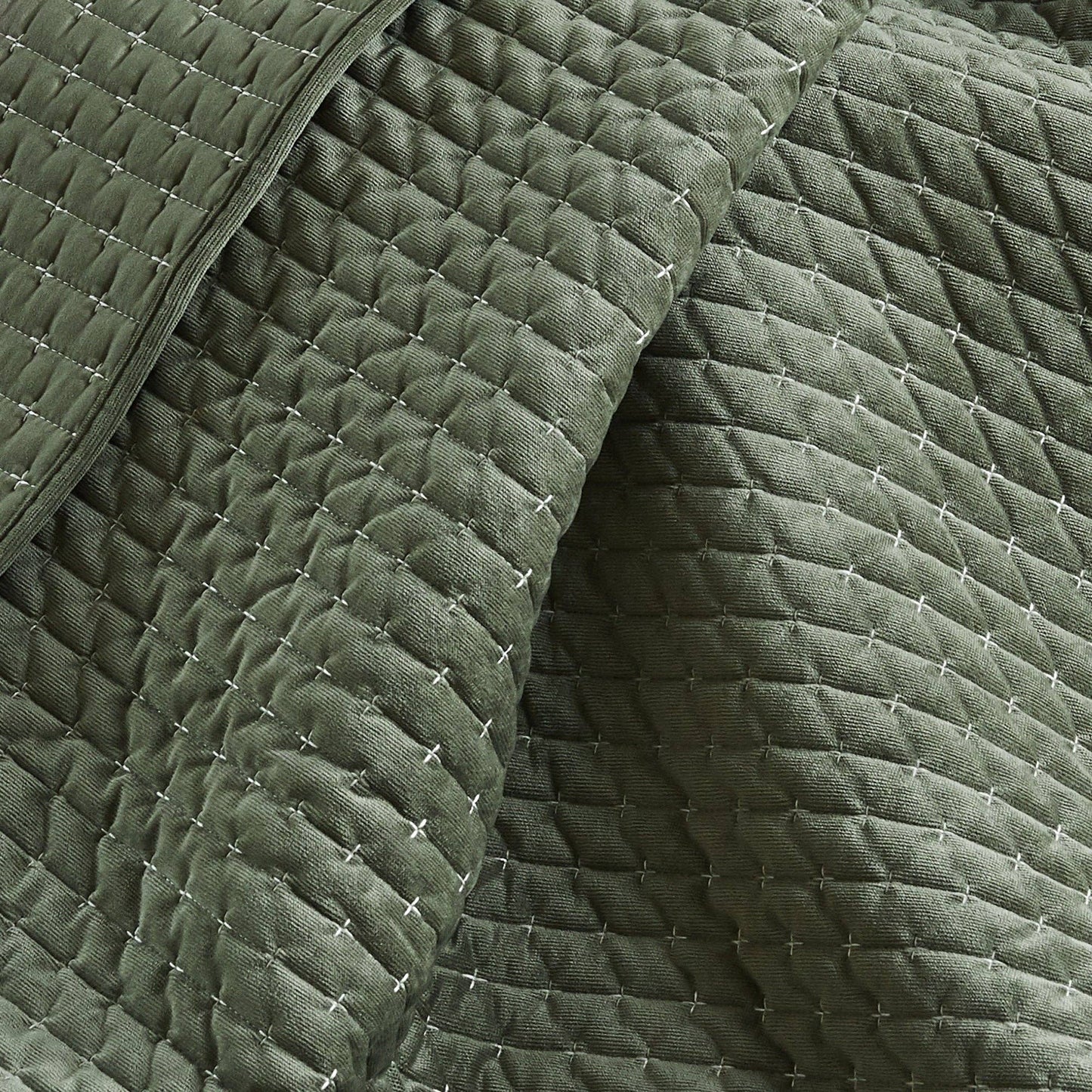 Velvet Stitch Quilted Throw: Green