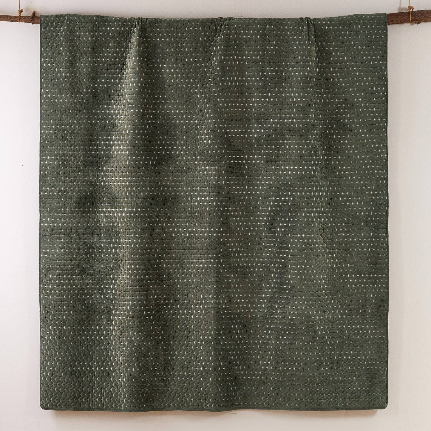 Velvet Stitch Quilt Set: Green / Full/Queen