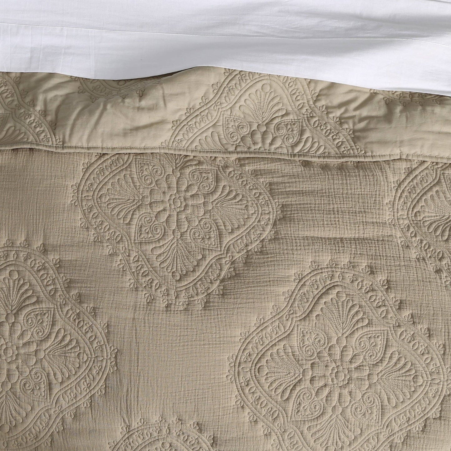Muslin Stitch Quilt Set: Taupe / Full/Queen
