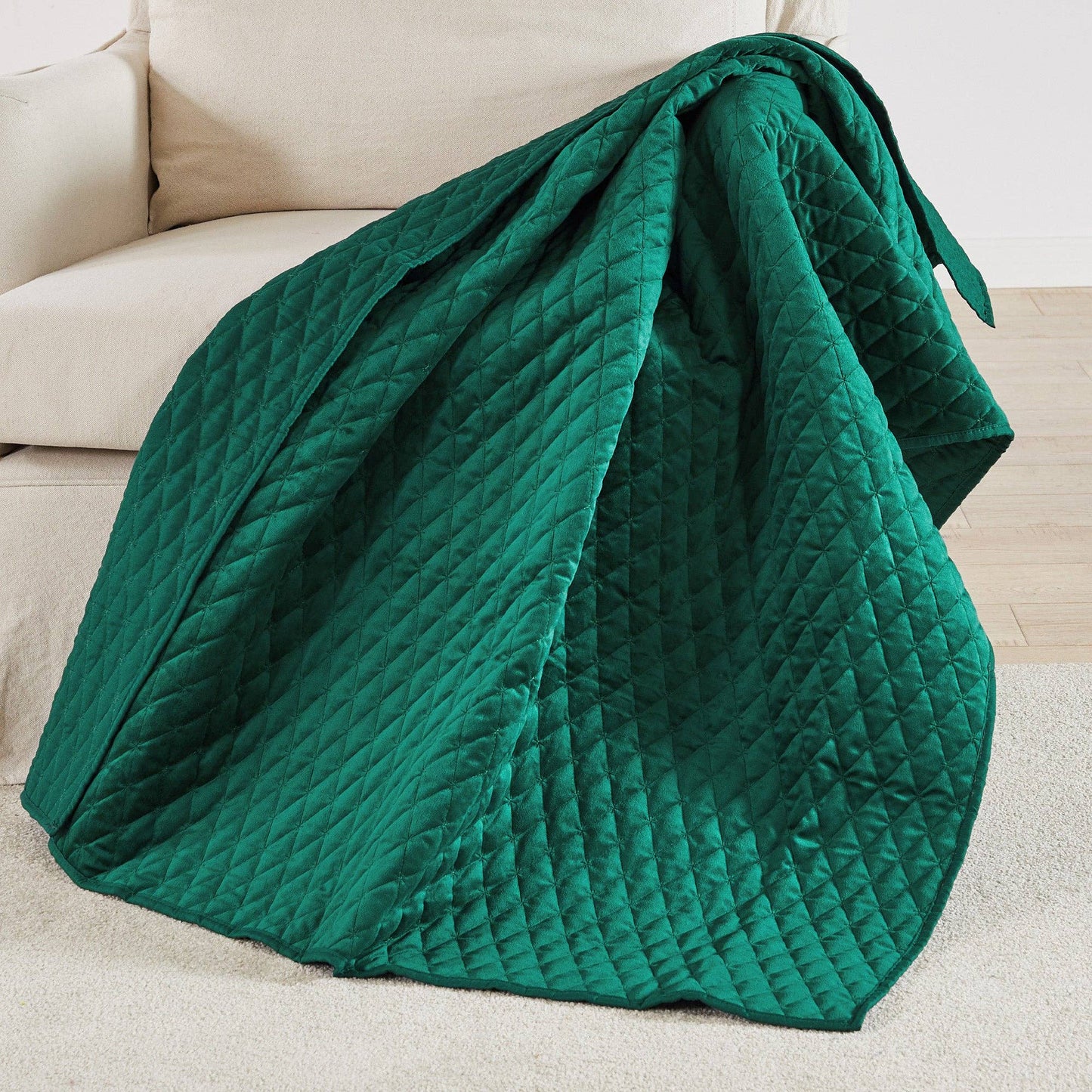 BH Empire Velvet Green Quilted Throw
