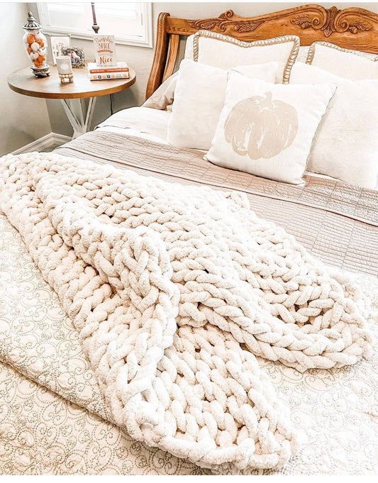 Chunky Knit Throw - Chenille Ultra Cream