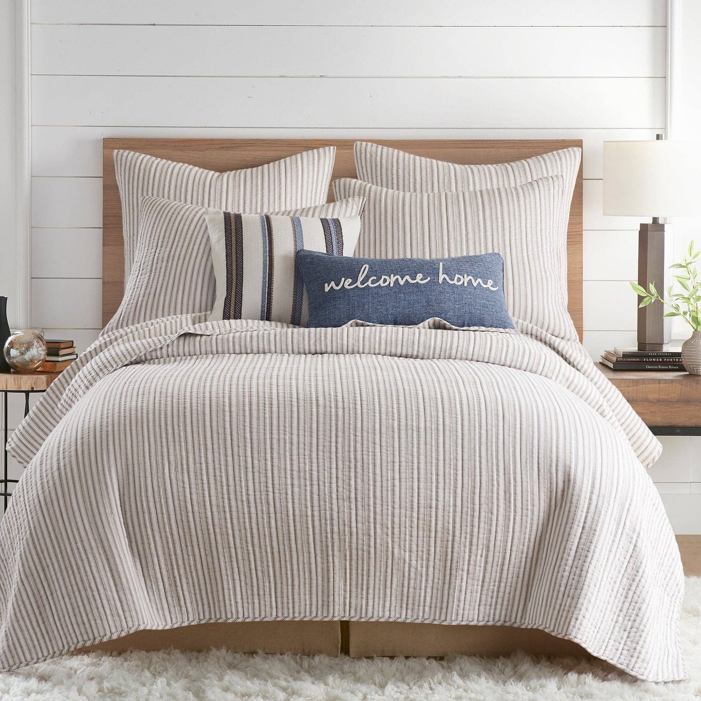 Tobago Stripe Quilt Set: Taupe / King/Cal King