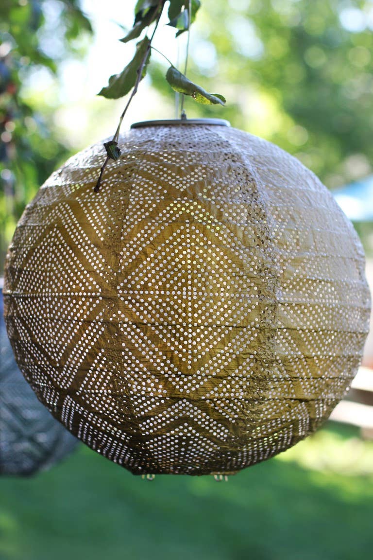Stella Market 12" Globe Solar Lantern - Bronze