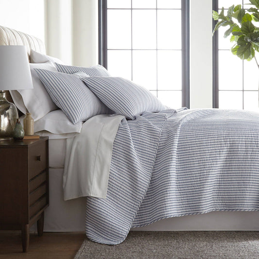 Tobago Stripe Quilt Set: Blue / Twin/Twin XL