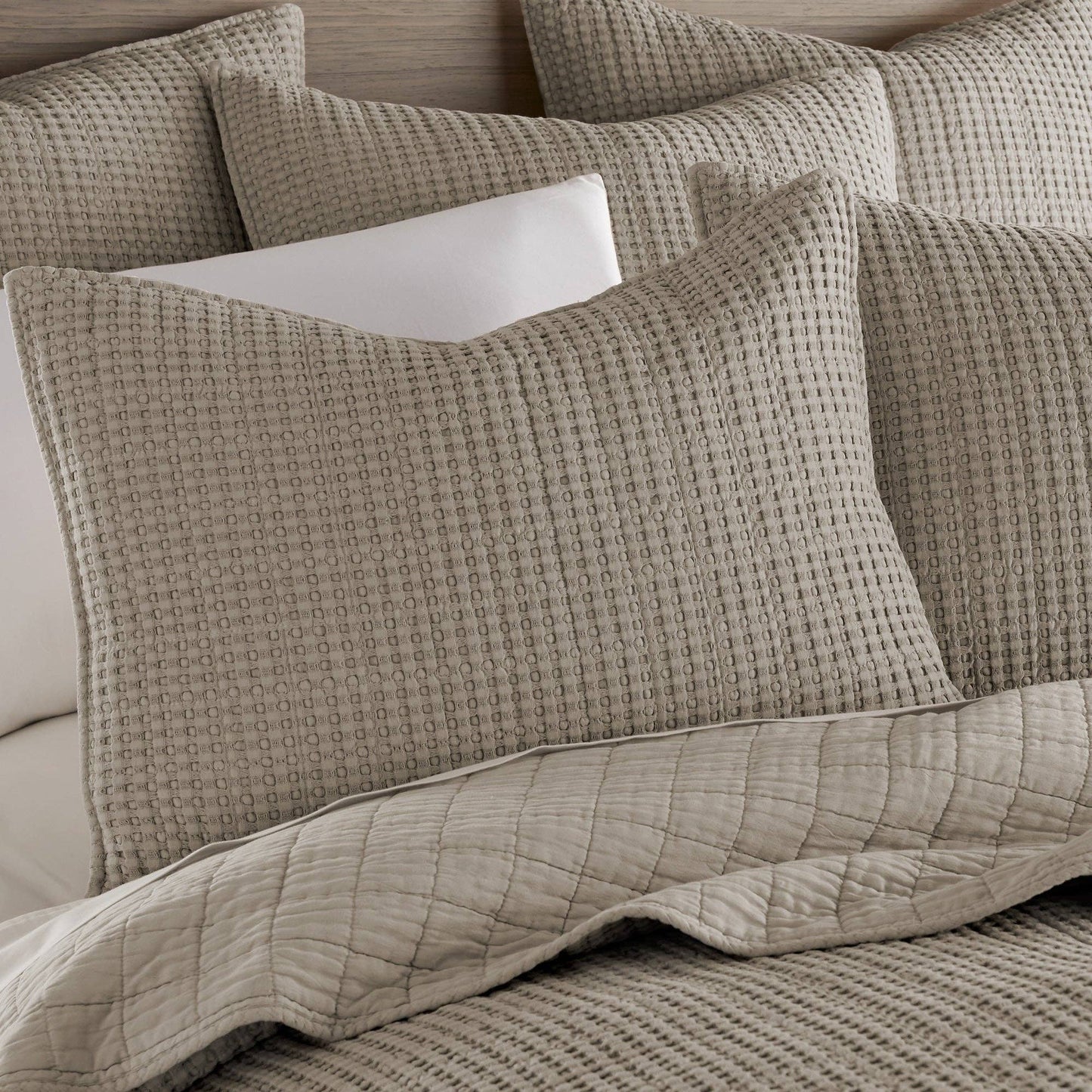 Mills Waffle Quilt Set: Taupe