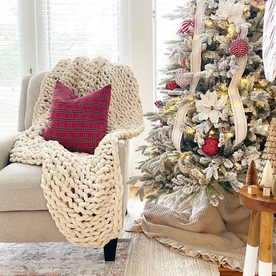 Chunky Knit Throw - Chenille Ultra Cream